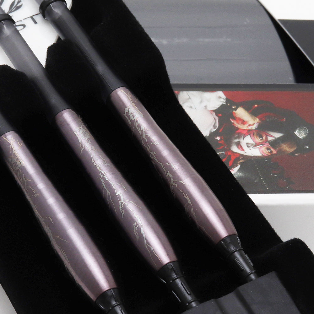 閻 兎味ペロリナモデル